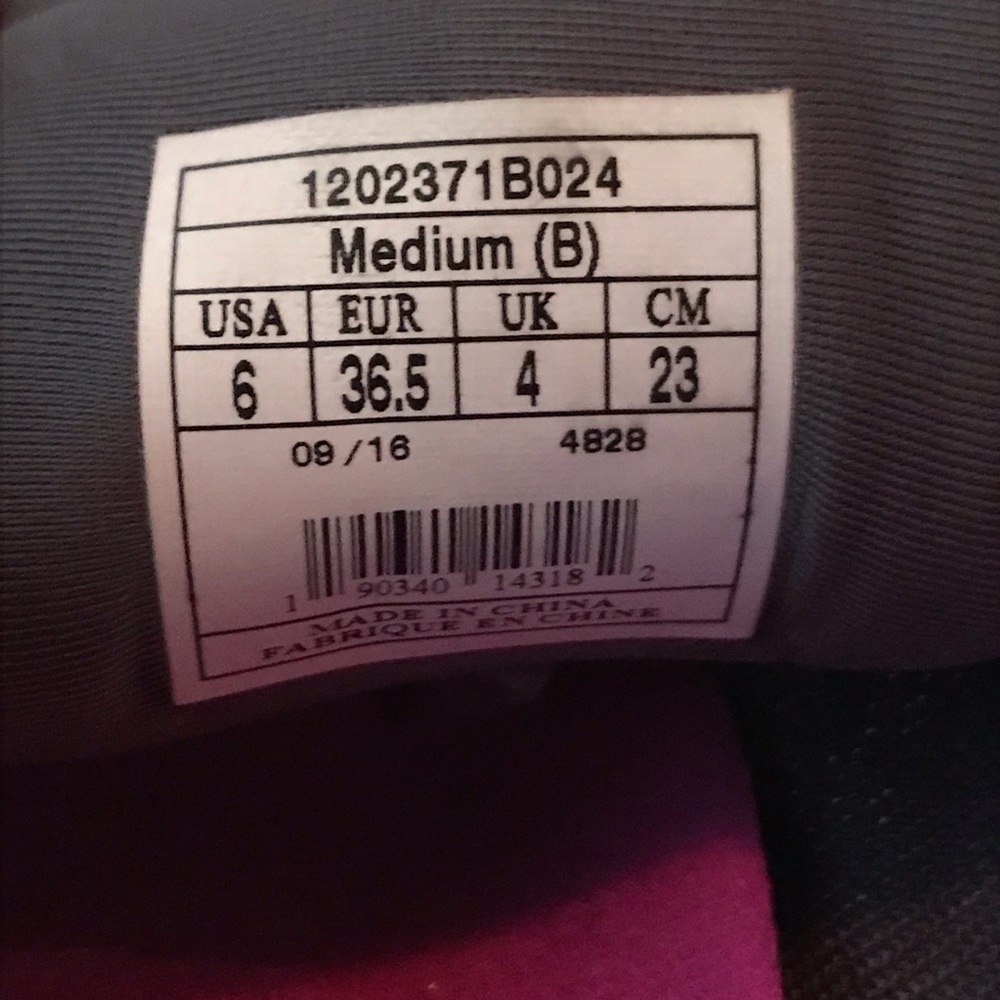Brooks Running Shoes Pure Flow Purple Gray Athletic Sneakers Women Sz 6 Run Walk - Picture 11 of 11